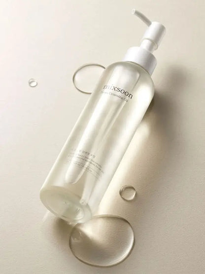 Mixsoon Bean Cleansing Oil 195ml Korean oil cleanser

K-beauty cleansing oil makeup and sunscreen remover

Soybean oil-based Korean cleansing oil for double cleansing

Mixsoon Bean Cleansing Oil lightweight hydrating cleanser

Best Korean cleansing oil for sensitive skin