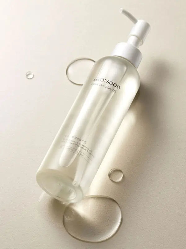 Mixsoon Bean Cleansing Oil 195ml Korean oil cleanser

K-beauty cleansing oil makeup and sunscreen remover

Soybean oil-based Korean cleansing oil for double cleansing

Mixsoon Bean Cleansing Oil lightweight hydrating cleanser

Best Korean cleansing oil for sensitive skin